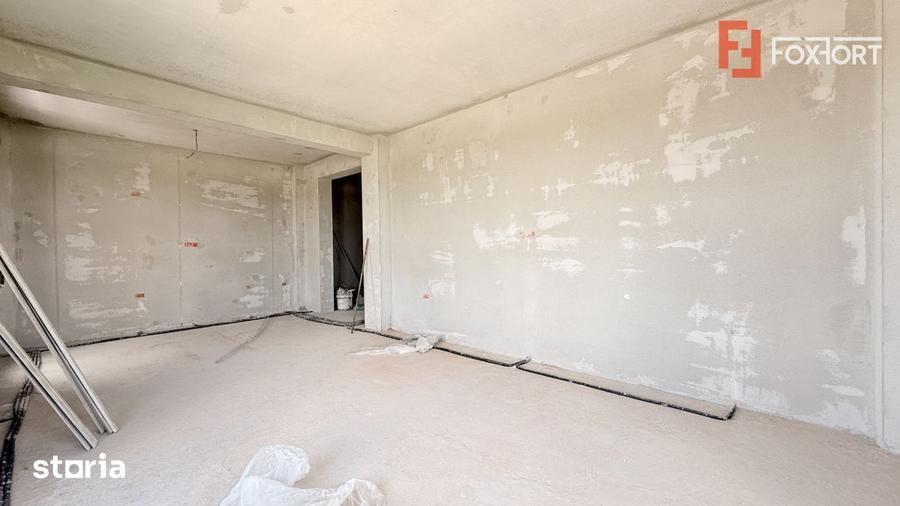 Apartament cu 2 camere semidecomandat în Moșnița Nouă