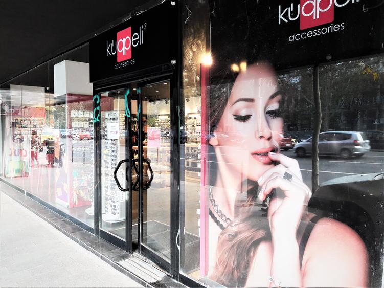 Spațiu comercial, de 102 mp, în P-ța Romană