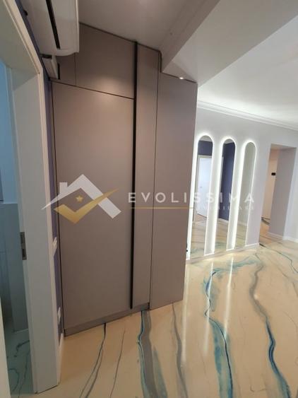 Apartament cu 3 camere decomandat, mobilat în Dealul Cetății
