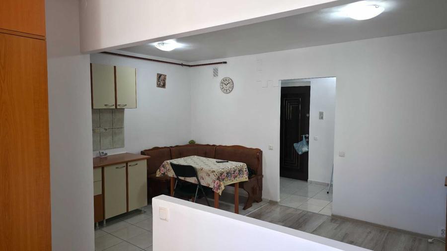 Garsonieră decomandată în Găvana