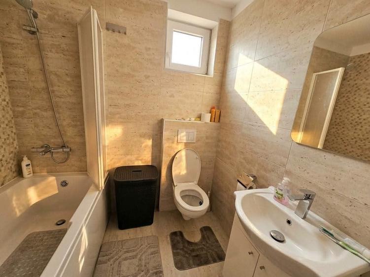 Duplex cu 4 camere cu Teren 175 Mp în Tărlungeni