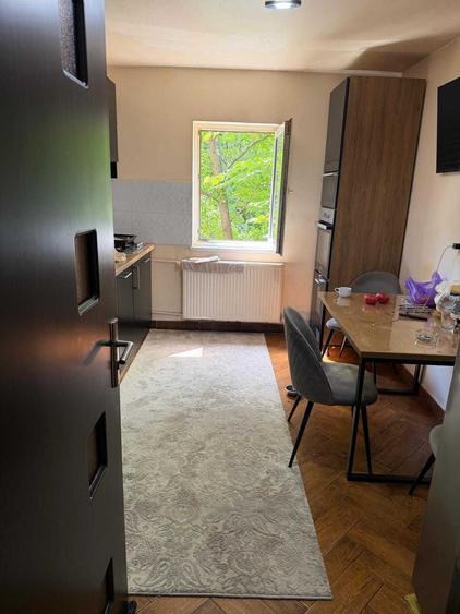 Apartament cu 4 camere decomandat în Militari