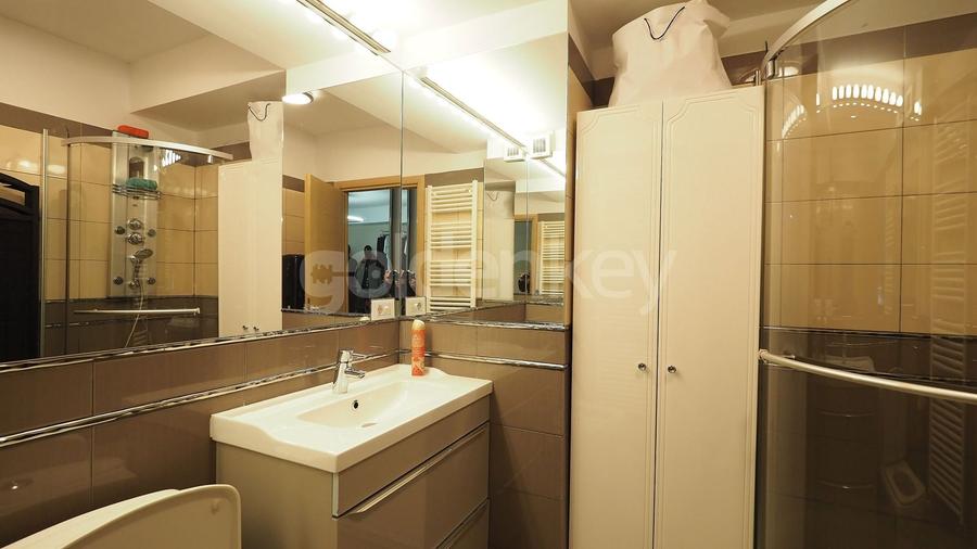 Apartament cu 3 camere decomandat, mobilat în Herăstrău