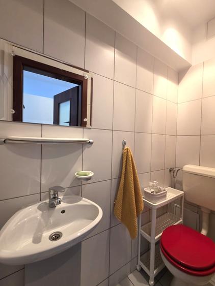 Apartament cu 3 camere decomandat în Titulescu