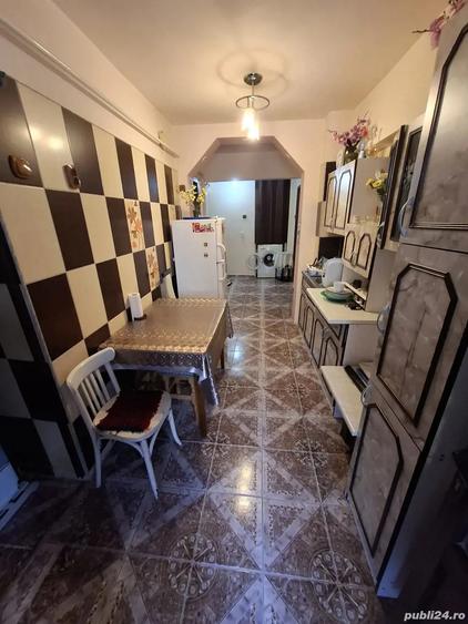 Apartament cu 2 camere decomandat în Caracal