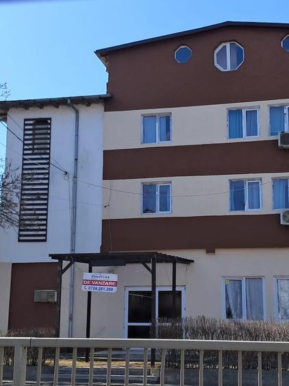 Casă cu 12 camere cu Teren 124 Mp în Eforie Sud