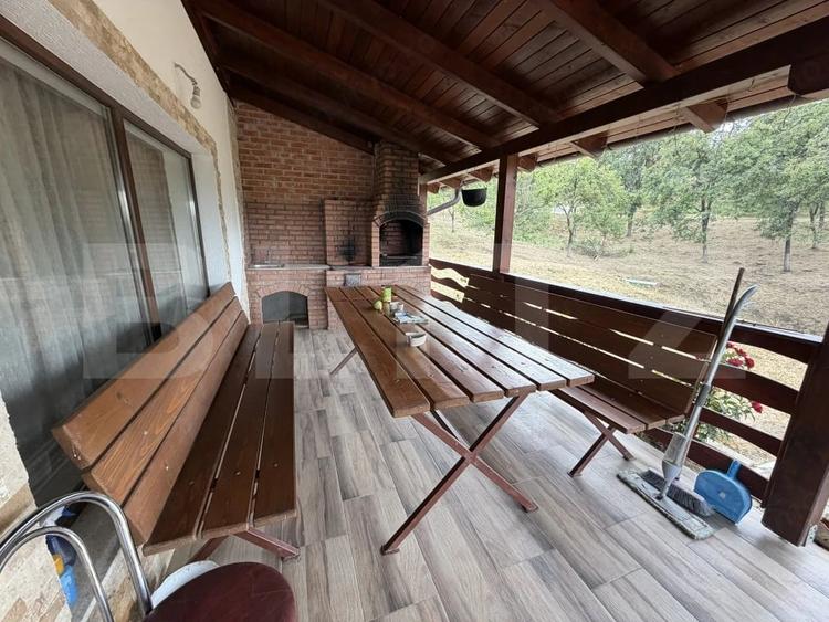 Casă cu 3 camere cu Teren 1700 Mp în Crasna