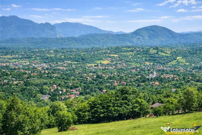3.000mp de incantare montana cu cabana din lemn masiv, Zarne - 2