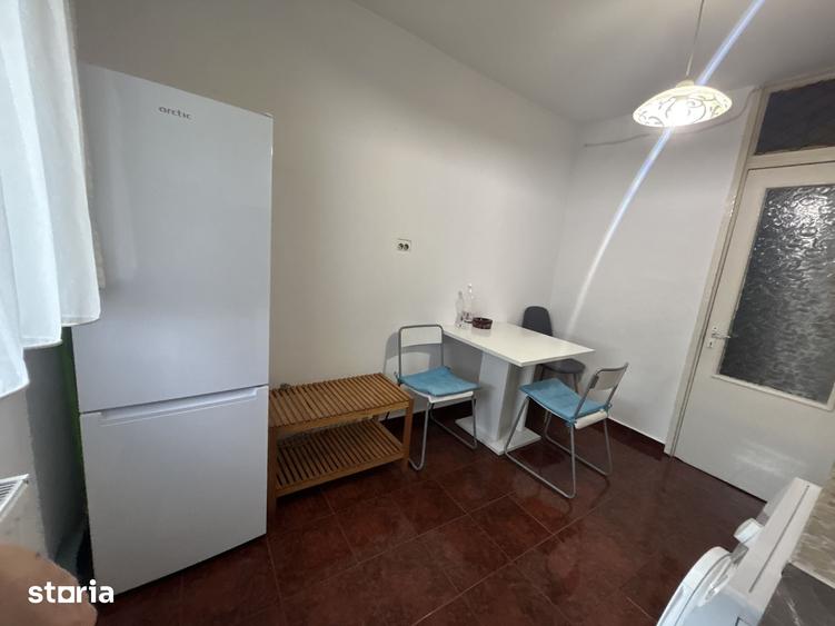 Apartament cu 2 camere semidecomandat în Circumvalațiunii
