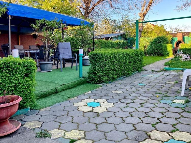 Casă individuală cu 5 camere cu Canalizare în Bartolomeu
