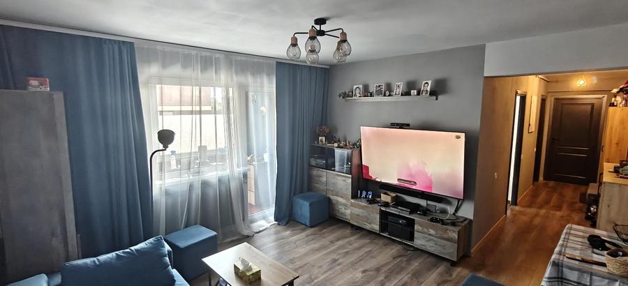 Apartament cu 2 camere decomandat în Central