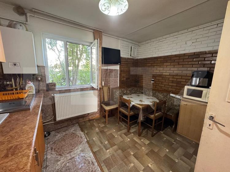 Apartament cu 3 camere decomandat, mobilat în Bălcescu