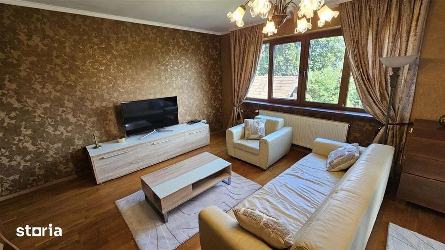 Apartament cu 4 camere în Gruia