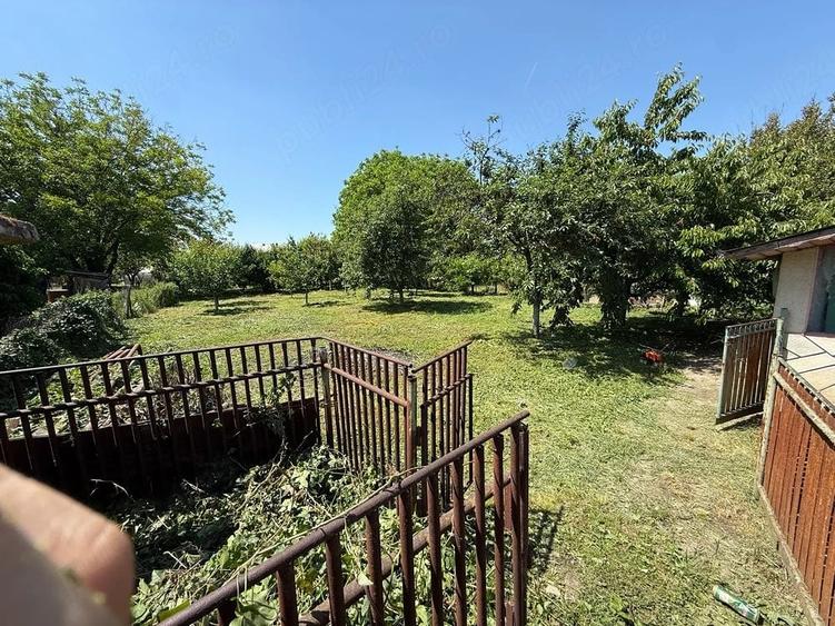 Casă cu Teren 1097 Mp în Pietroșani