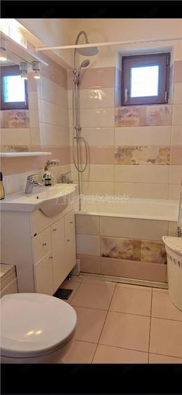 Apartament cu 3 camere decomandat în Calea București