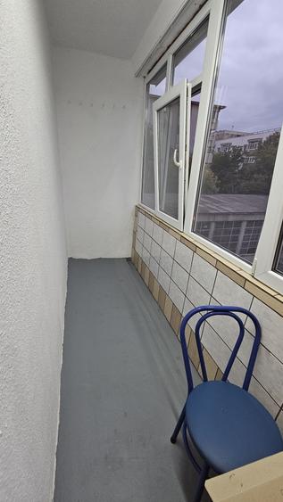 Garsonieră decomandată în Gorjului