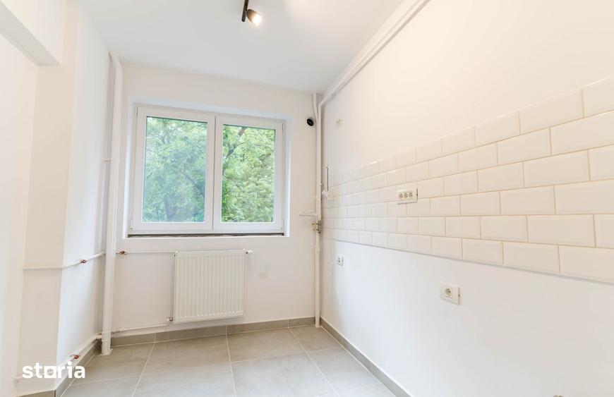 Apartament cu 3 camere semidecomandat în Drumul Taberei