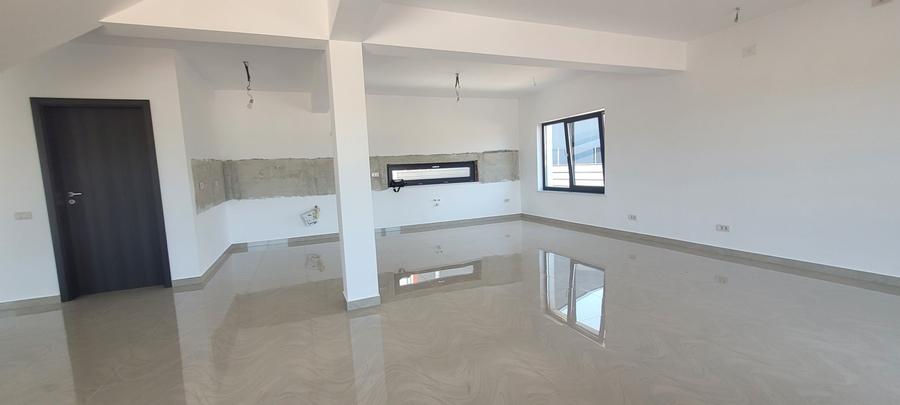 Casă cu 4 camere cu Teren 412 Mp în Central