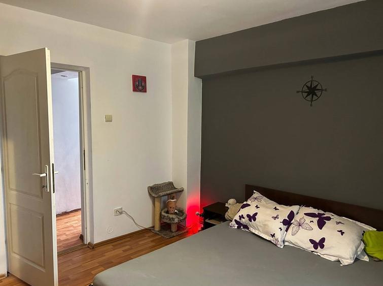 Apartament cu 2 camere decomandat în Între Lacuri