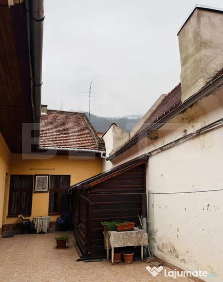 Garsonieră decomandată, mobilată în Centrul Istoric