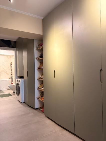 Apartament cu 4 camere decomandat, mobilat în Brâncoveanu