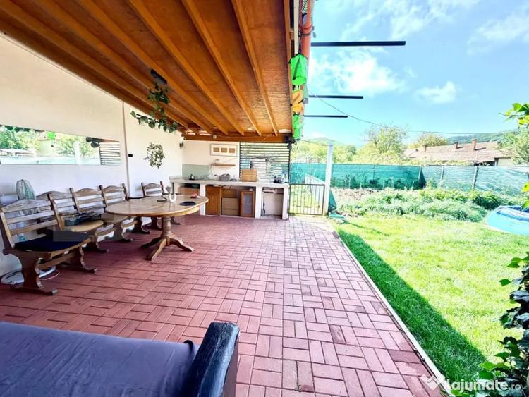 Casă cu 2 camere cu Teren 267 Mp în Sântimbru