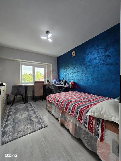 Apartament cu 4 camere decomandat în Ciurea