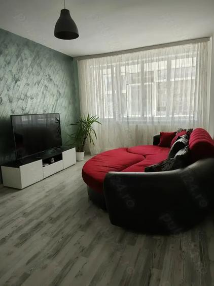 Apartament cu 2 camere semidecomandat în Ostroveni