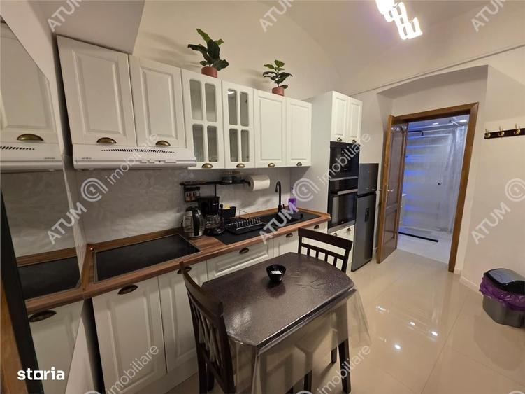 Apartament cu 3 camere în Cristian