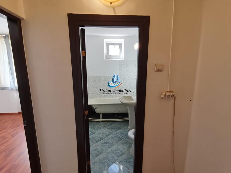 Apartament cu 2 camere decomandat în Precista