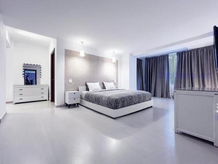 Apartament cu 3 camere decomandat, mobilat în Băneasa