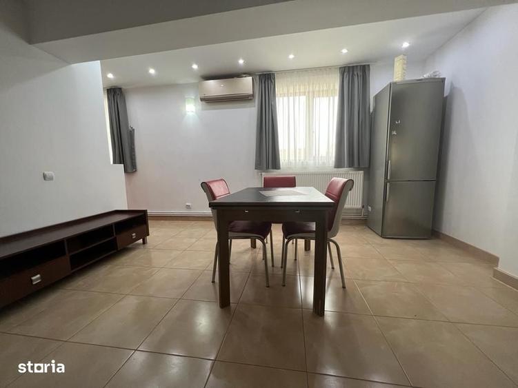 Apartament cu 3 camere în Micro 3