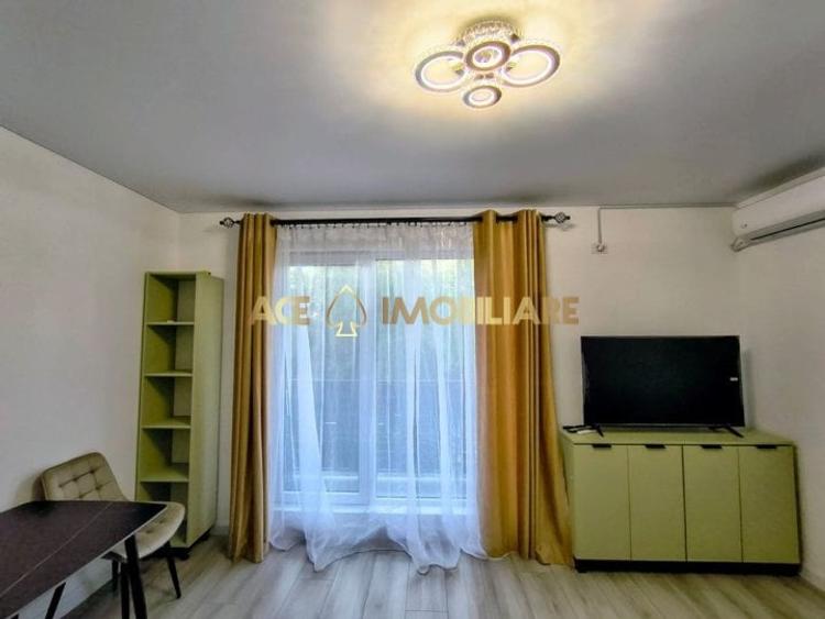 Apartament cu 2 camere semidecomandat, mobilat în Apărătorii Patriei