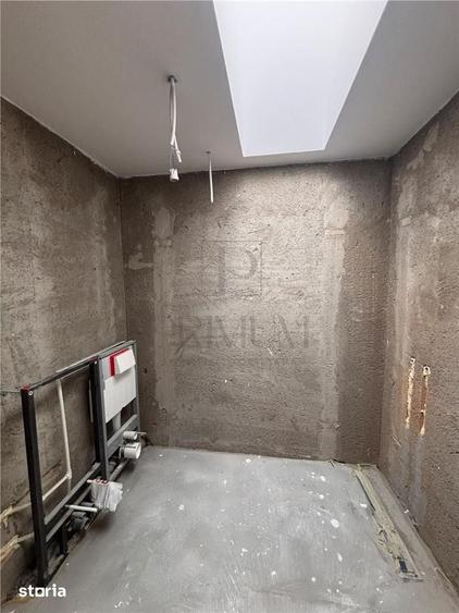 Casă cu 4 camere cu Teren 333 Mp în Central