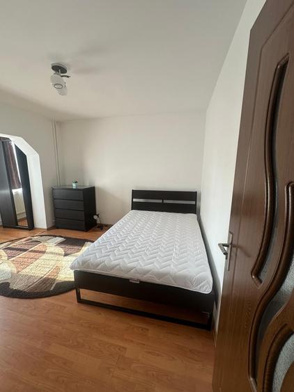 Apartament 2 camere decomandat in zona Soarelui - 7