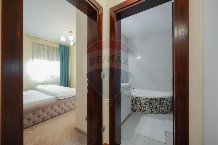 Apartament cu 2 camere decomandat, mobilat în Ultracentral