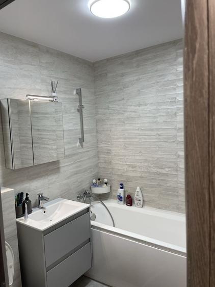 Apartament cu 2 camere semidecomandat în Moșilor