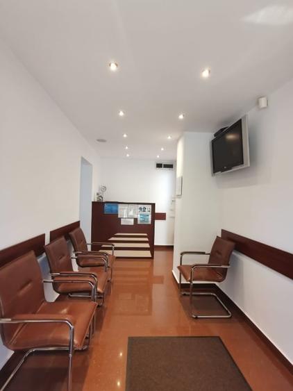 Apartament cu 3 camere decomandat, mobilat în Casa de Cultură