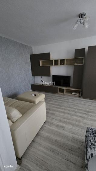 Inchiriez apartament 2 camere renovat