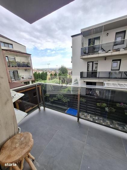 Apartament cu 2 camere semidecomandat în Borhanci