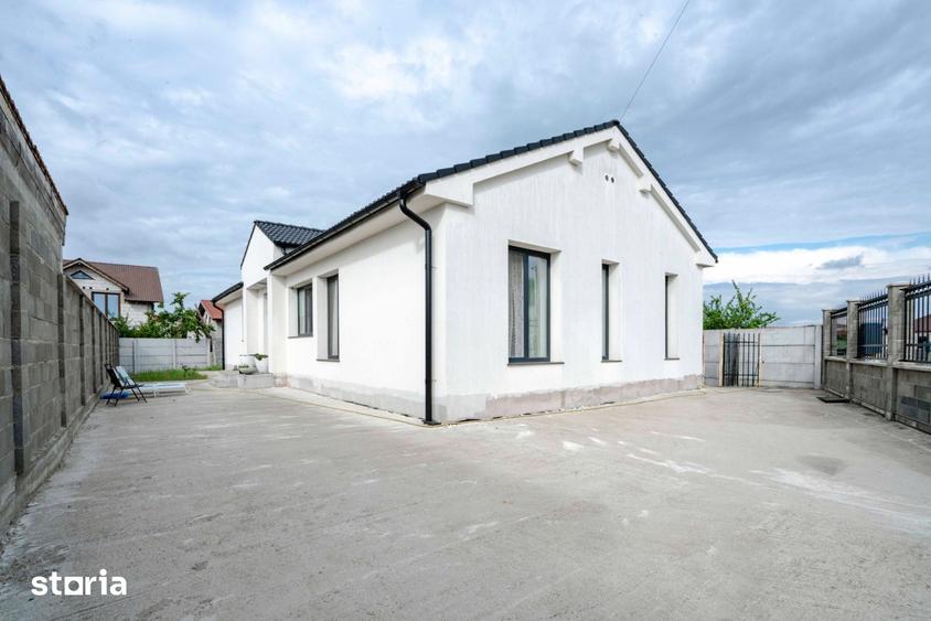 Casă cu 4 camere cu Teren 487 Mp în Sânmartin