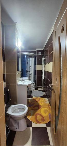 Garsonieră decomandată în Decebal