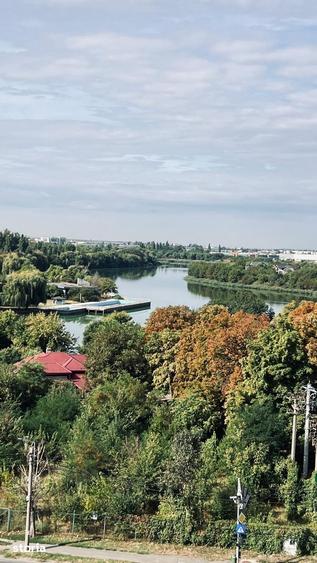 Apartament cu 3 camere în Străulești