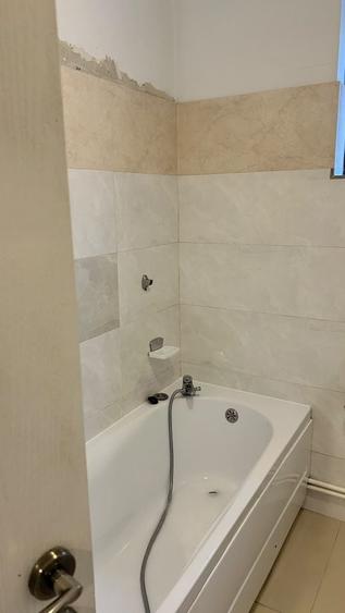 Apartament cu 3 camere decomandat în Dumbrăvița