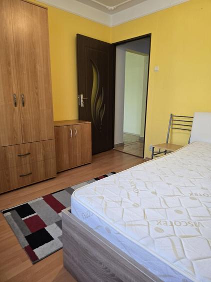 Apartament cu 2 camere decomandat, mobilat în Alexandru cel Bun