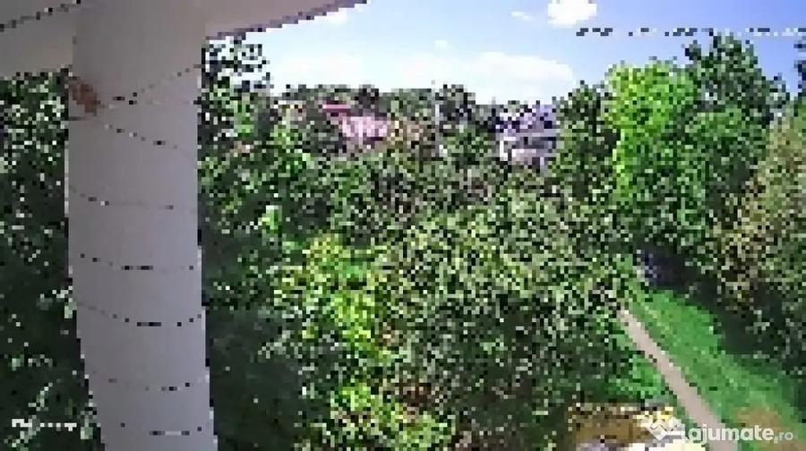 Casă cu 3 camere cu Teren 100 Mp în Central
