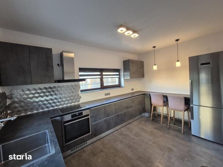 Casă cu 4 camere cu Teren 220 Mp în Ștrand
