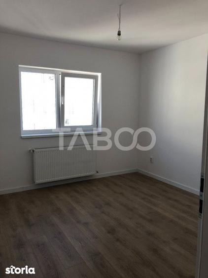 Apartament cu 3 camere în Vasile Aaron