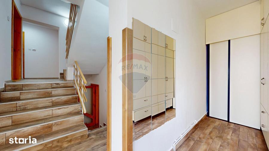 Casă cu Teren 710 Mp în Central