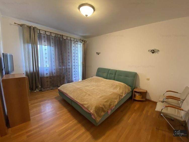Duplex cu 4 camere cu Piscina în Iancu Nicolae